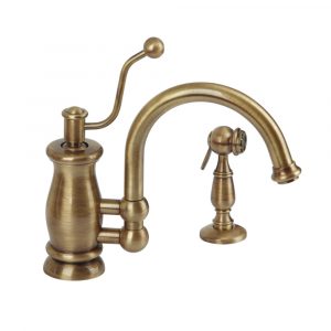 Sink mixer with movable spout and with shut-off shower Vivaldi